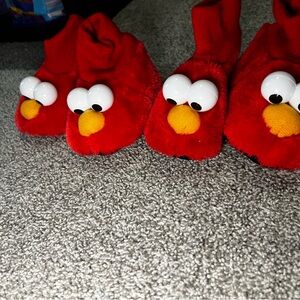 Elmo slippers toddler size 5/6 and 7/8